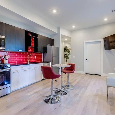 Luxury Designer Theme 2Br Apt Near Nyc / Thepath Appartement Newark Buitenkant foto