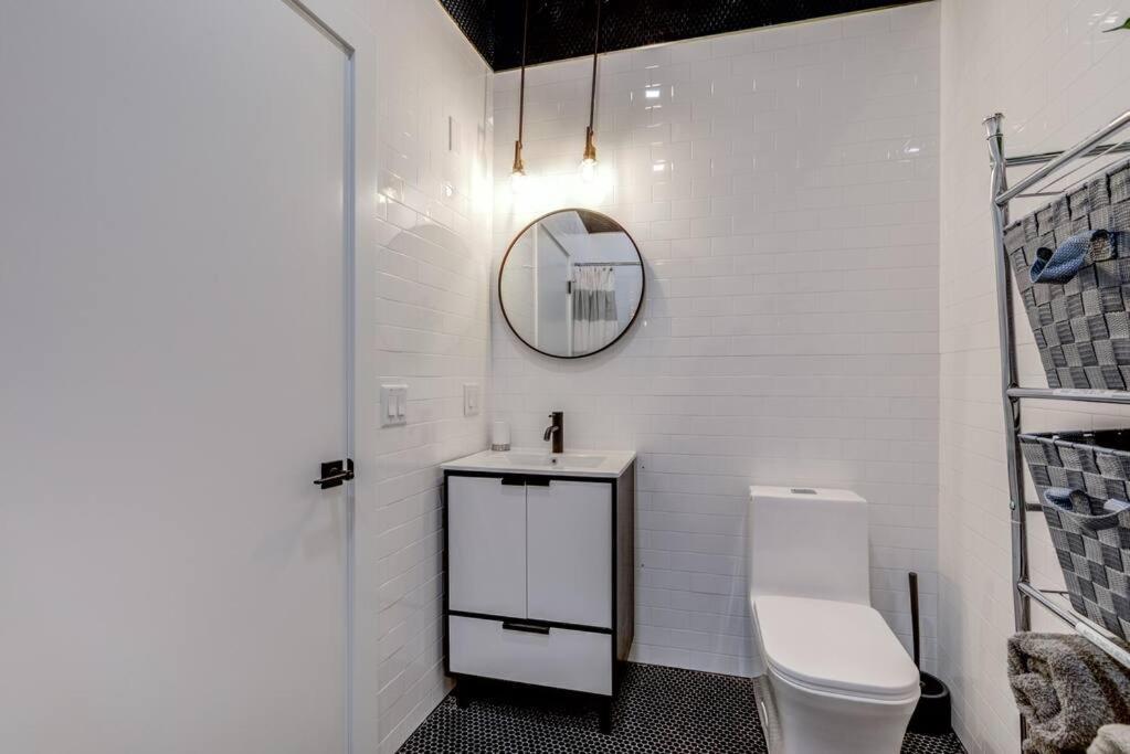 Luxury Designer Theme 2Br Apt Near Nyc / Thepath Appartement Newark Buitenkant foto